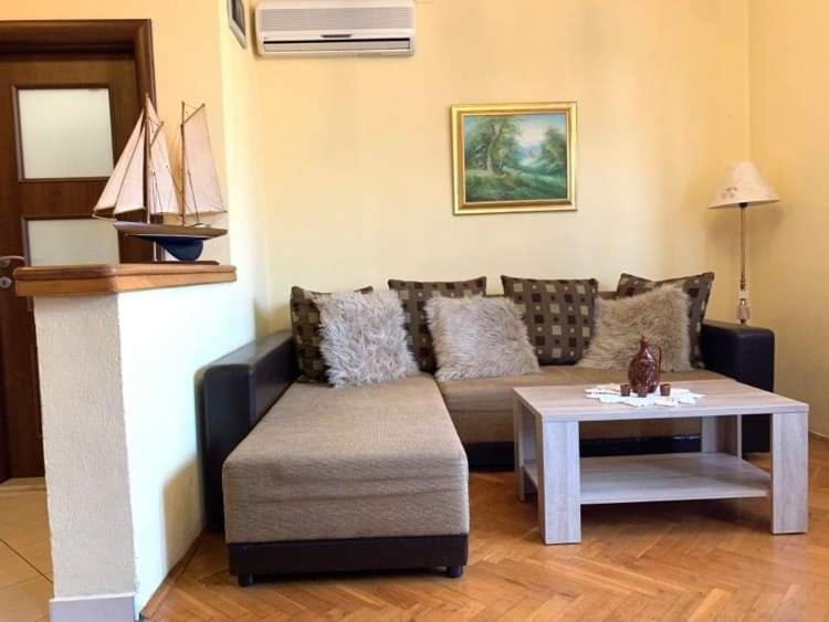 Fresh Apartments Dar Orlic Trogir Zewnętrze zdjęcie